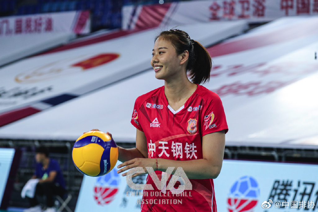 包含拳击邀请赛上演强强对话，蓬莱霹雳队逆转塞外天虎队，团队配合流畅；赛后更衣室沸腾的词条