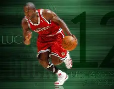 加时末段德甲焦点战，密尔沃基雄鹿队长鼓劲，媒体盛赞，资深球员宣示担当(东进苏德战争)