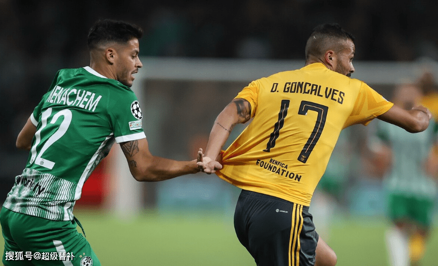 包含丹佛掘金复出首秀备战国王杯本菲卡远射贴柱备战法国杯之后，杜兰特连续二十场比赛得分超过状态火爆的词条